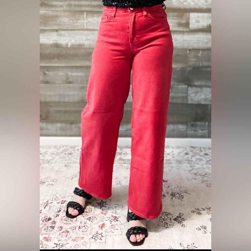 NWT Just Black Vintage Red Relaxed Wide Leg- Size 26
